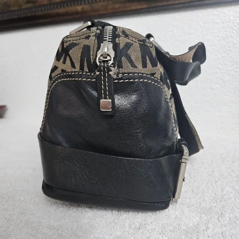 Michael kors shoulder bag